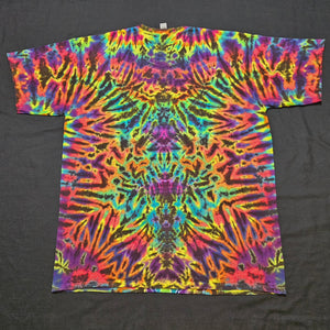 XL. Diamond/ geode combo tee.