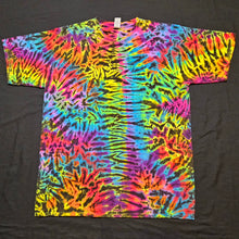 Load image into Gallery viewer, XL. Scrunch tee.
