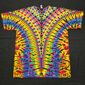 Large. Psychedelic V tee.