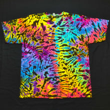 Load image into Gallery viewer, 2XL. Scrunch tee.
