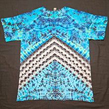 Load image into Gallery viewer, Large. Diamond/geode combo tee.
