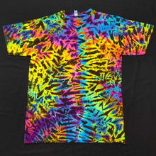 Load image into Gallery viewer, Large. Scrunch tee.
