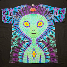 Load image into Gallery viewer, Large. Alien/Ufo combo tee.
