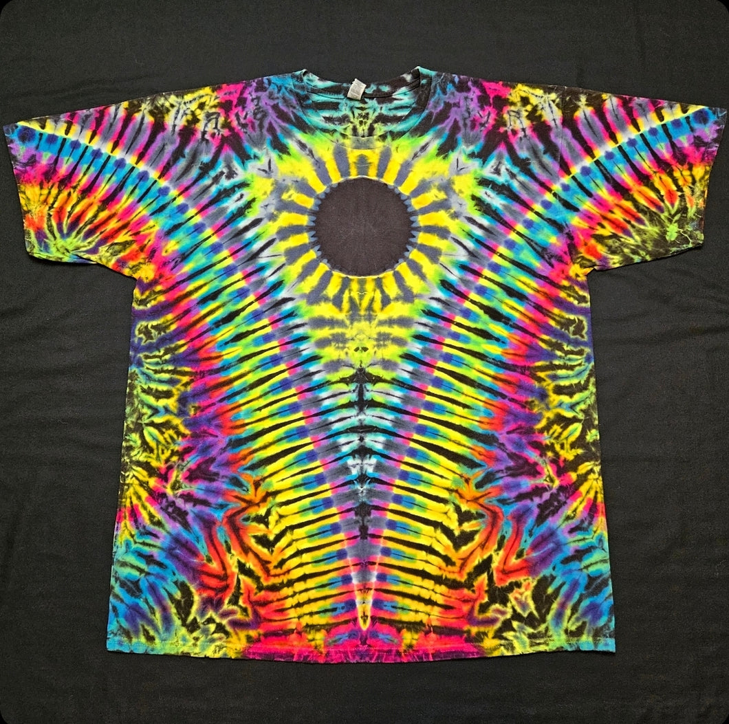 2XL. Solar eclipse V tee.