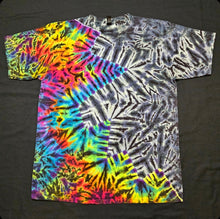 Load image into Gallery viewer, XL. Zig zag scrunch tee.
