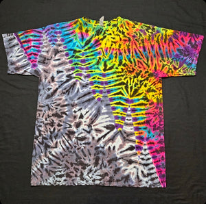 XL. Scrunch combo tee.