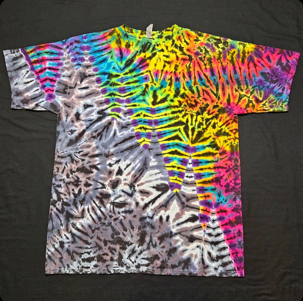XL. Scrunch combo tee.