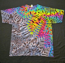 Load image into Gallery viewer, 2XL. Scrunch combo tee.
