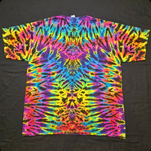 Load image into Gallery viewer, 2XL. Mandala combo tee.
