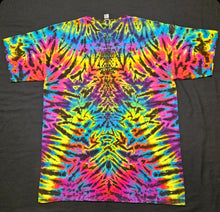 Load image into Gallery viewer, Large. Mandala combo tee.
