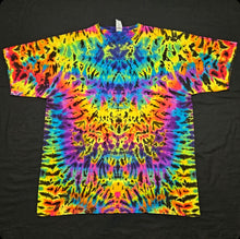 Load image into Gallery viewer, 2XL. Psychedelic scrunch tee.
