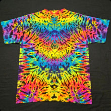 Load image into Gallery viewer, XL. Psychedelic scrunch tee.
