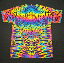 Load image into Gallery viewer, Large. Psychedelic scrunch tee.
