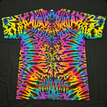 Load image into Gallery viewer, Large. Mandala tee.
