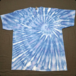 2XL. Ice dye spiral tee.