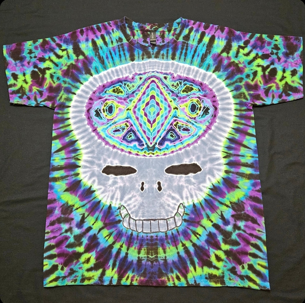 XL. Diamond/geode Stealie tee.