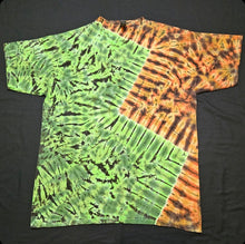 Load image into Gallery viewer, XL. Zig zag scrunch tee.
