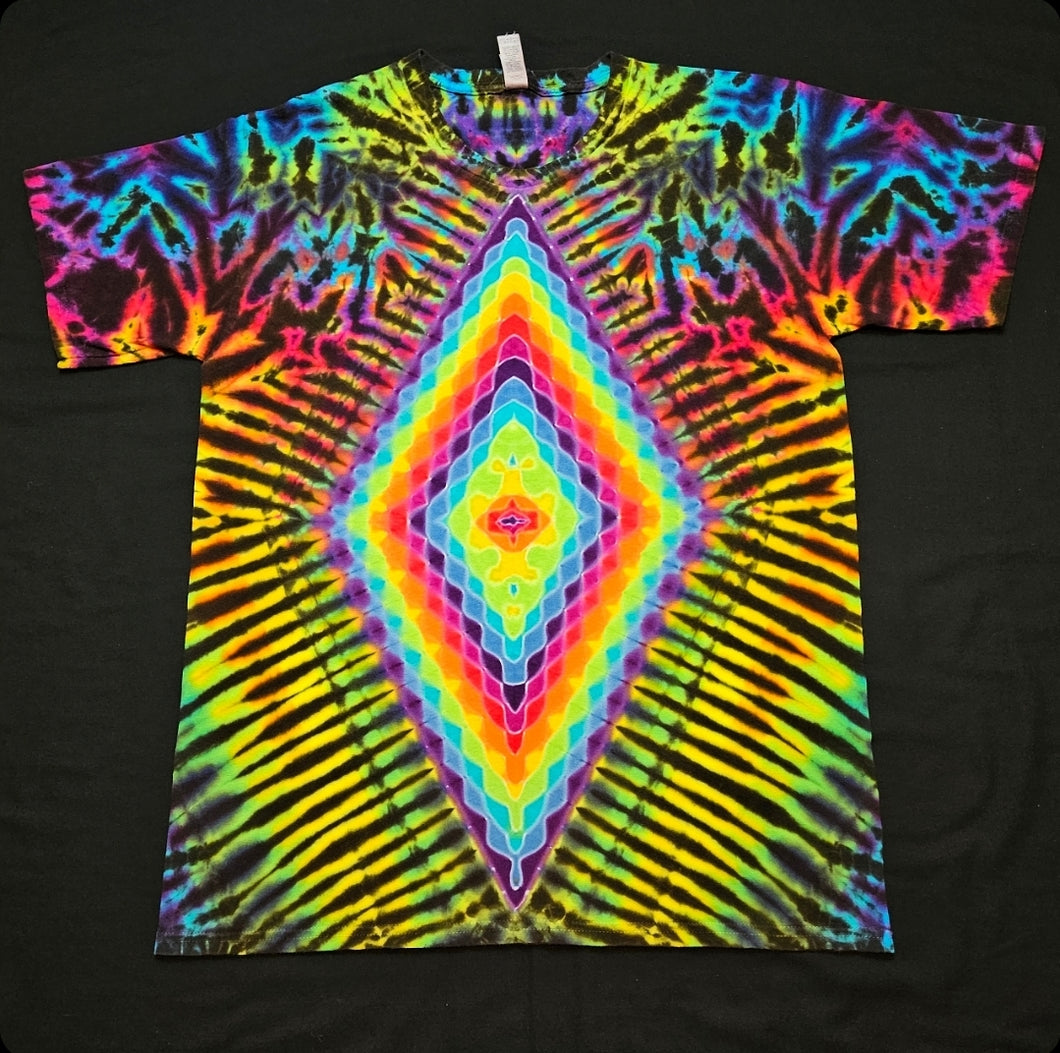 Large. Diamond tee.