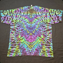 Load image into Gallery viewer, 2XL. Mandala tee.
