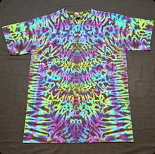 Load image into Gallery viewer, Large. Psychedelic scrunch tee.
