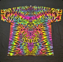 Load image into Gallery viewer, 2XL. Mandala tee.
