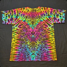 Load image into Gallery viewer, XL. Mandala tee.

