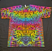 Load image into Gallery viewer, XL. Psychedelic scrunch tee.
