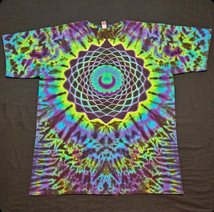 XL. Mandala tee.