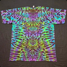 Load image into Gallery viewer, XL. Mandala tee.
