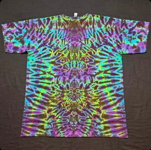 XL. Mandala tee.