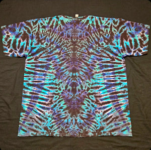 2XL. Mandala tee.