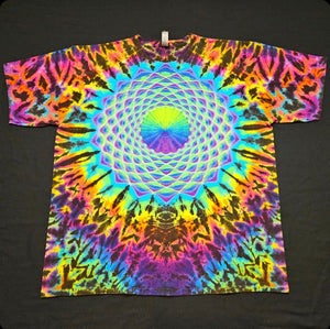 2XL. Mandala tee.