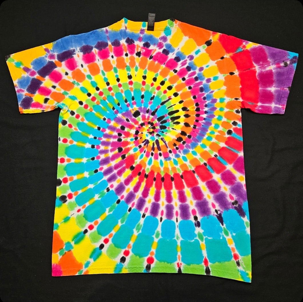 Medium. Spiral tee.