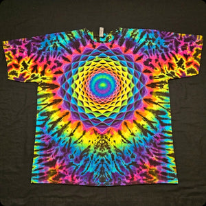 2XL. Mandala tee.