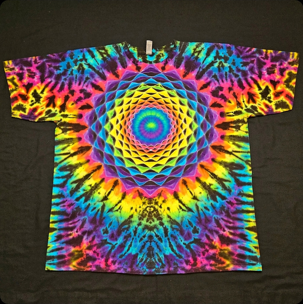 2XL. Mandala tee.