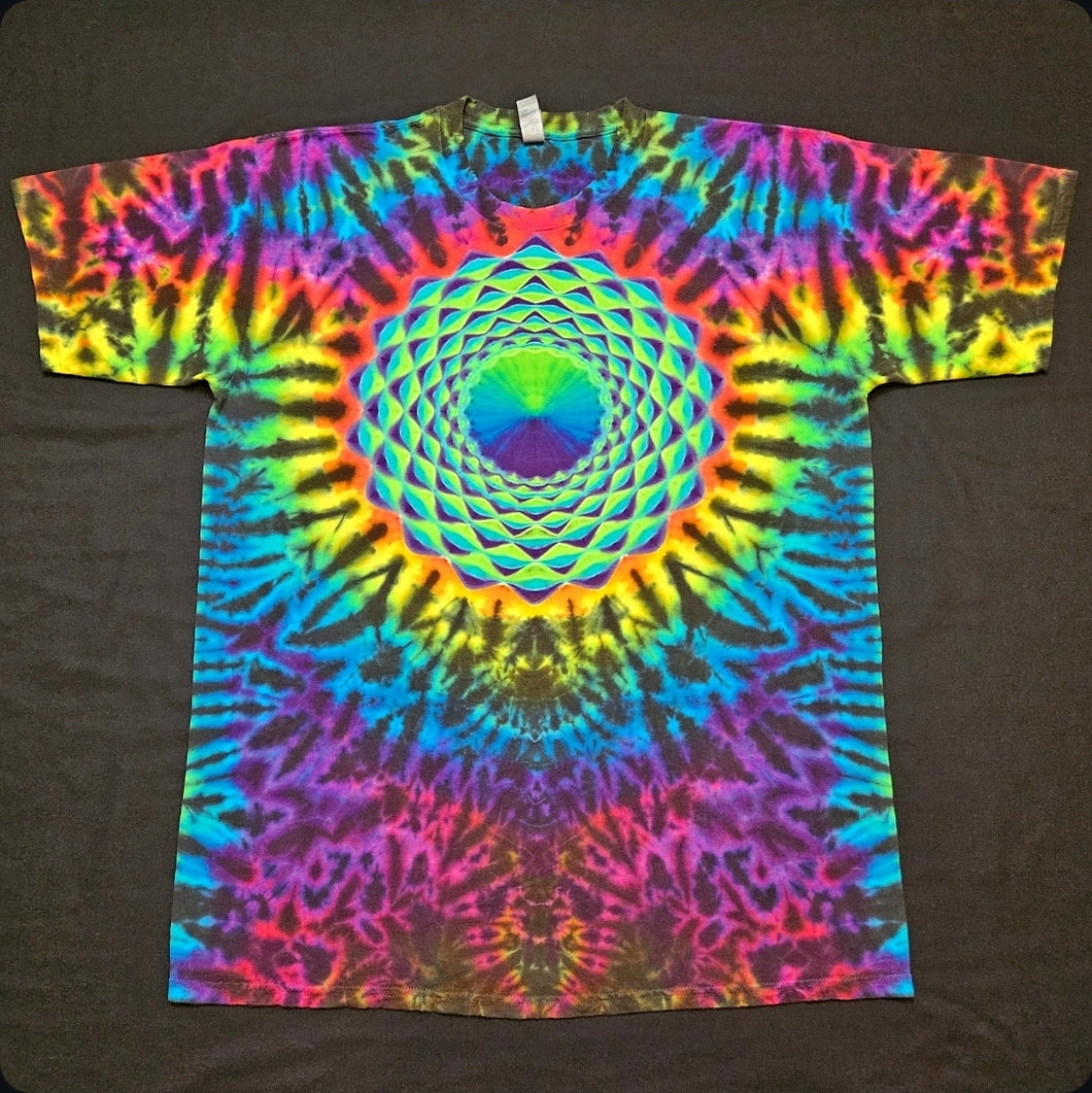 XL. Mandala tee.