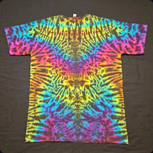 Load image into Gallery viewer, Large. Mandala tee.
