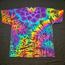 Load image into Gallery viewer, 2XL. Mandala/ scrunch tee.
