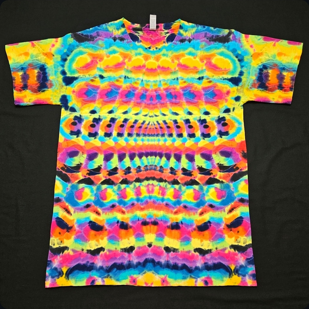 Large. Psychedelic portal tee.