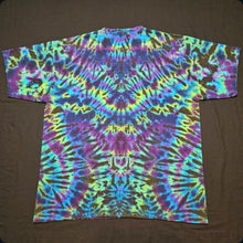 Load image into Gallery viewer, 2XL. Triangle mandala tee.
