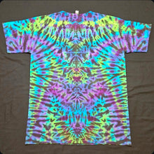 Load image into Gallery viewer, Large. Mandala tee.
