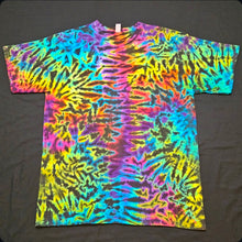 Load image into Gallery viewer, XL. Scrunch tee.
