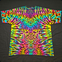 Load image into Gallery viewer, 2XL. Mandala tee.
