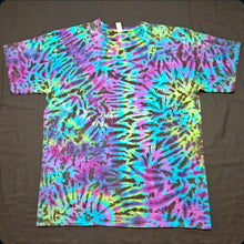 Load image into Gallery viewer, XL. Scrunch tee.

