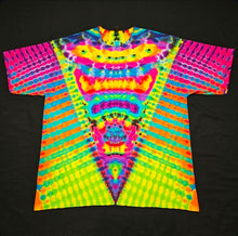 Load image into Gallery viewer, 2XL. Psychedelic V tee.
