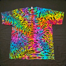 Load image into Gallery viewer, 2XL. Scrunch tee.
