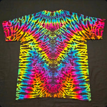 Load image into Gallery viewer, XL. Mandala tee.
