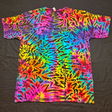 Load image into Gallery viewer, XL. Scrunch tee.
