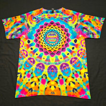 Load image into Gallery viewer, Large. Mandala psychedelia tee.
