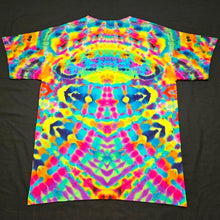 Load image into Gallery viewer, Large. Mandala psychedelia tee.
